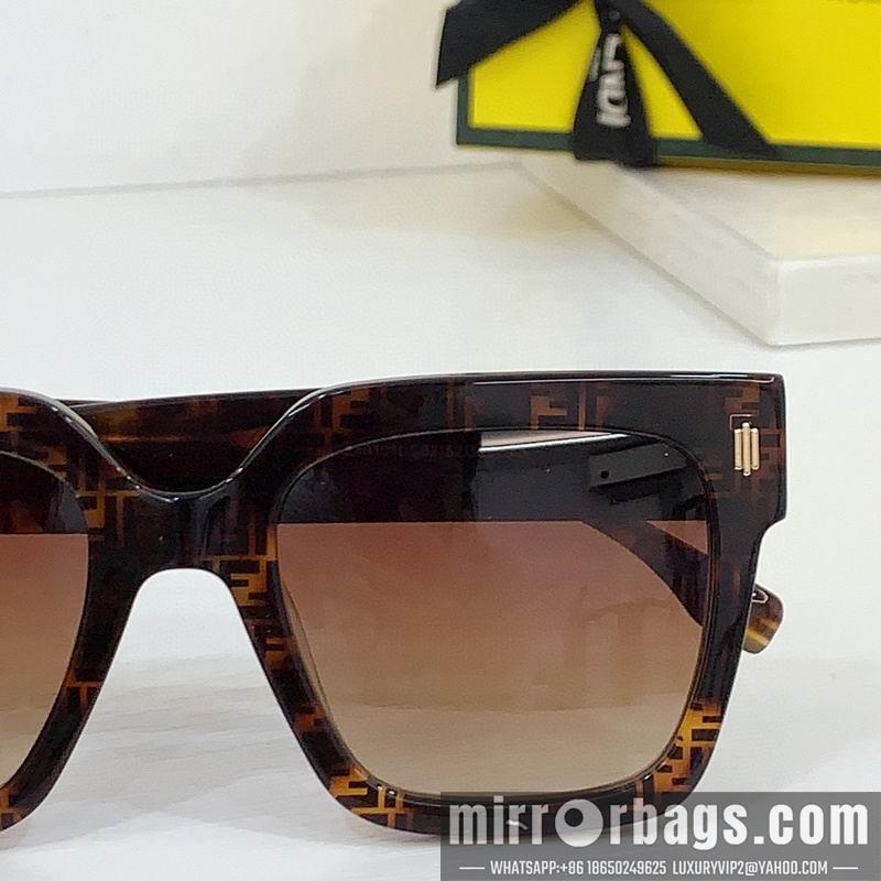 Fendi Glasses smh34