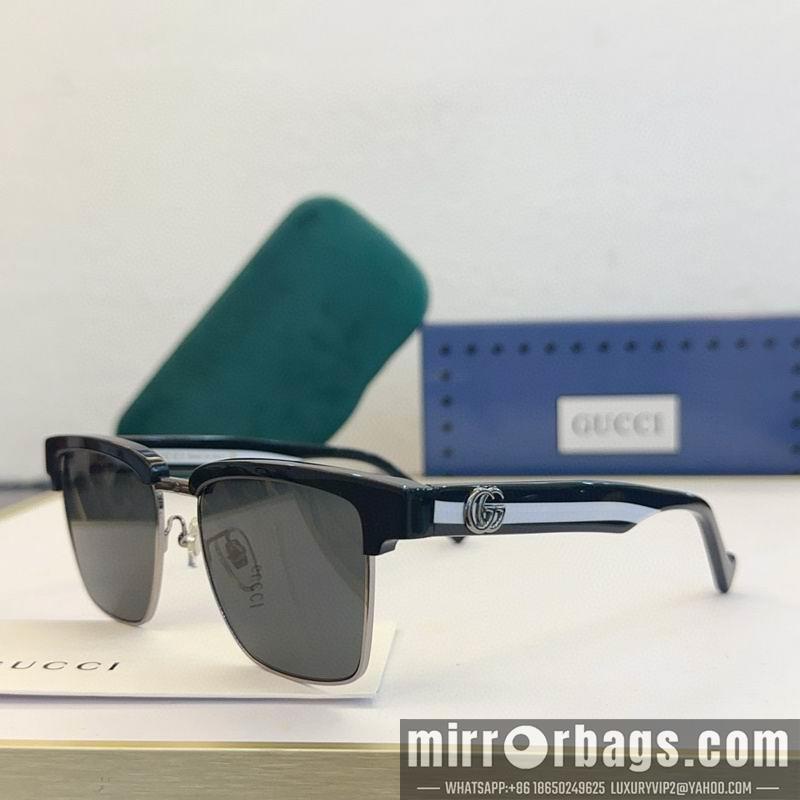 Gucci Glasses smx135