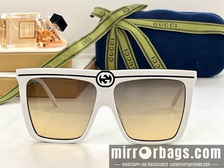Gucci Glasses smx214