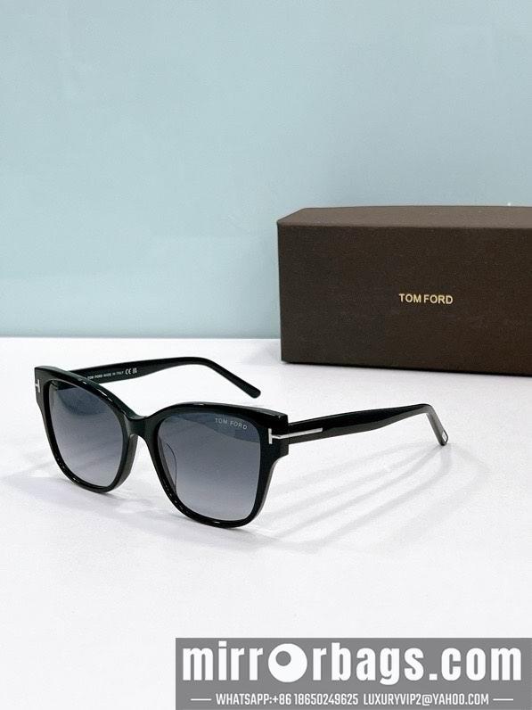 Tom Ford Glasses smx157