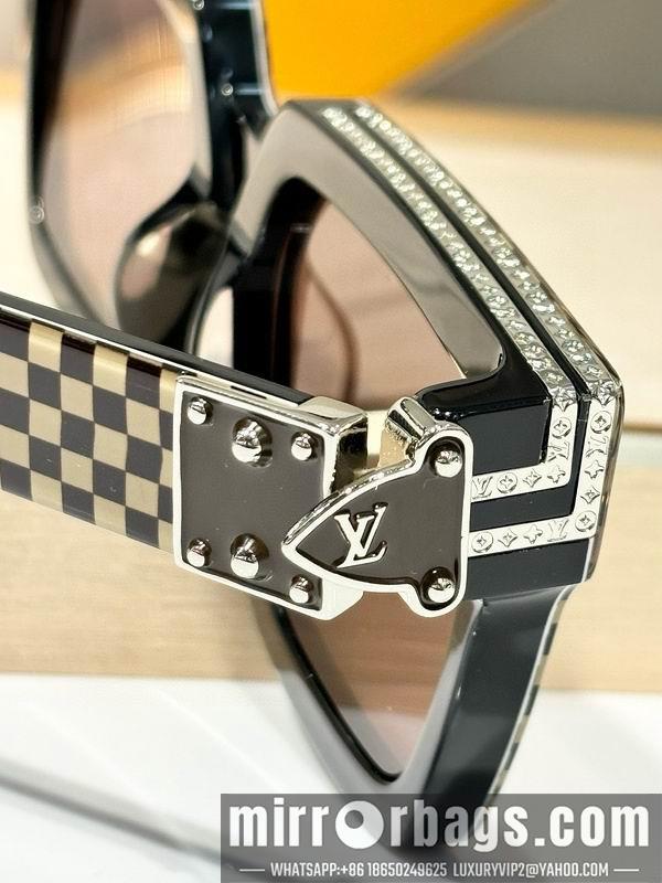 LV Glasses smh171