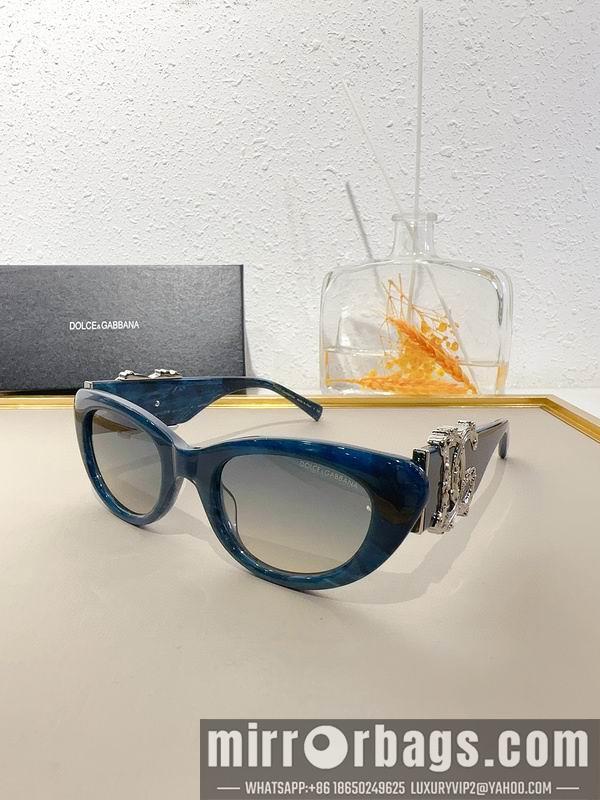 DG Glasses 010205