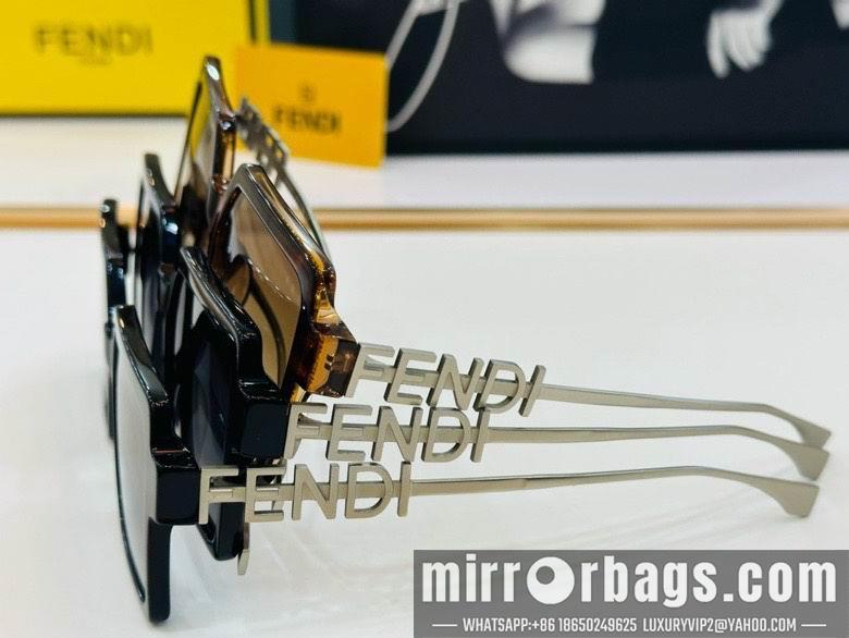 Fendi Glasses smx114
