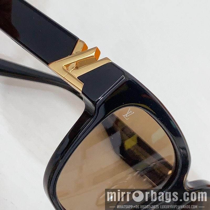 LV Glasses smr77