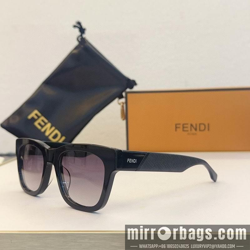 Fendi Glasses smx144