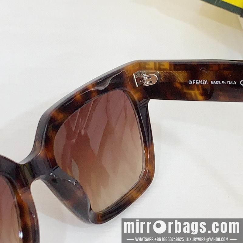 Fendi Glasses smh34