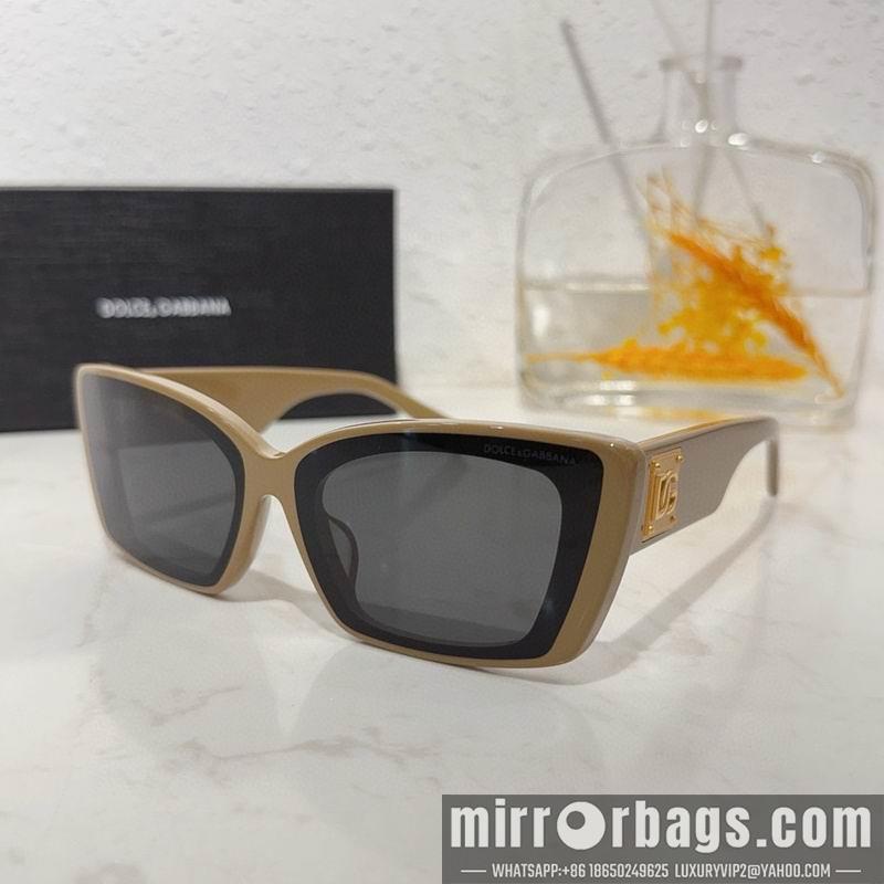 DG Glasses 010210