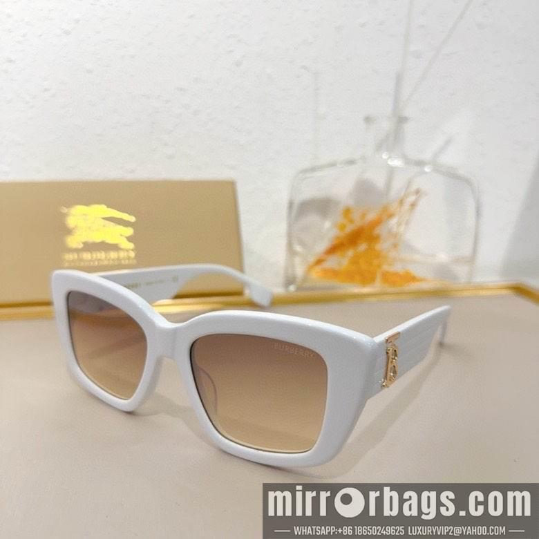 Burberry Glasses 010201