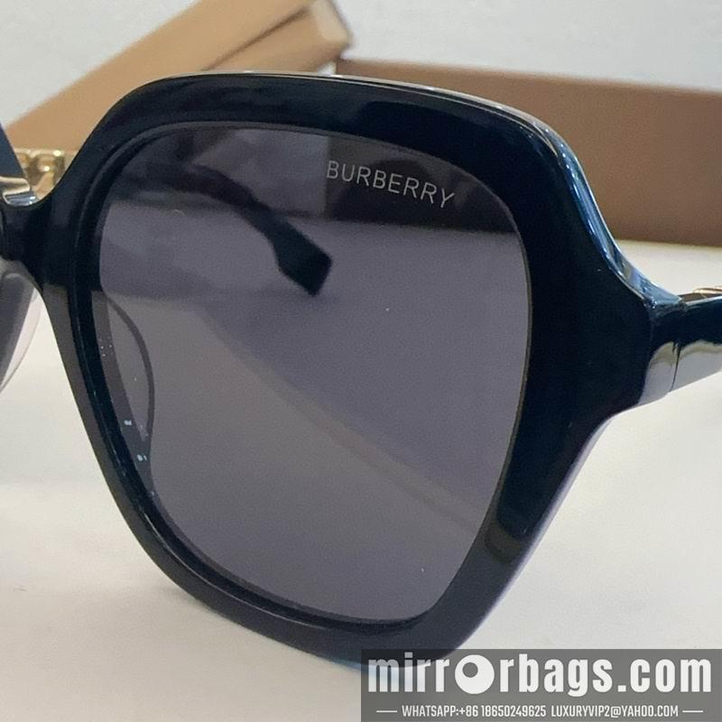 Burberry Glasses smx70