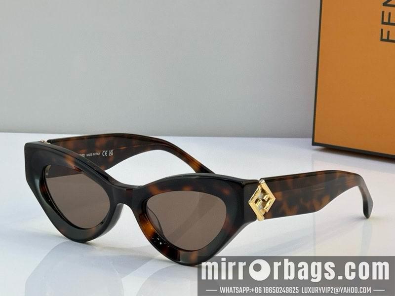 Fendi Glasses smh81