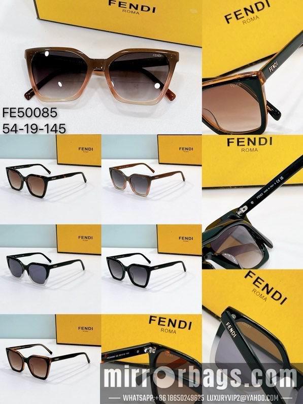 Fendi Glasses smx132