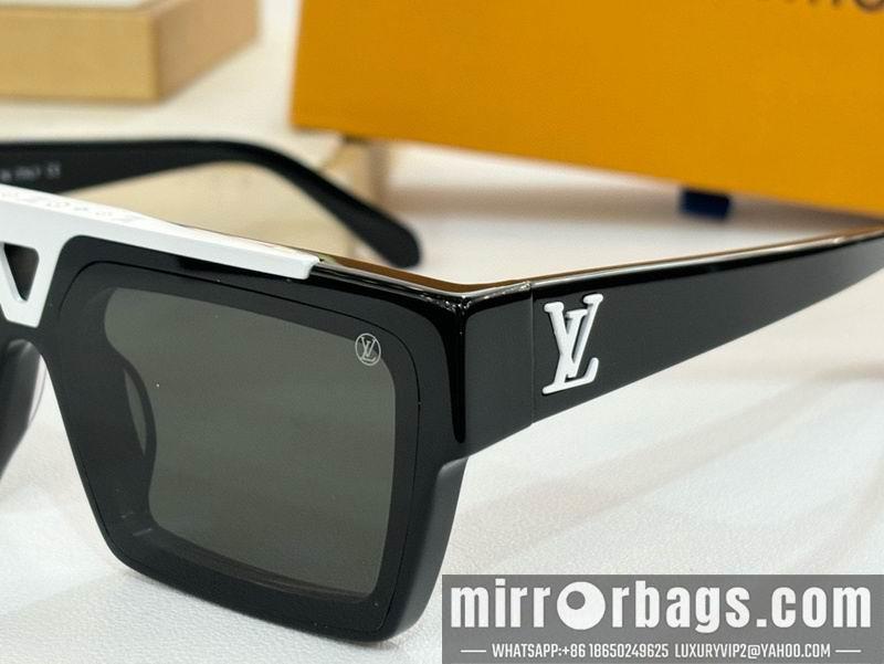 LV Glasses smr52