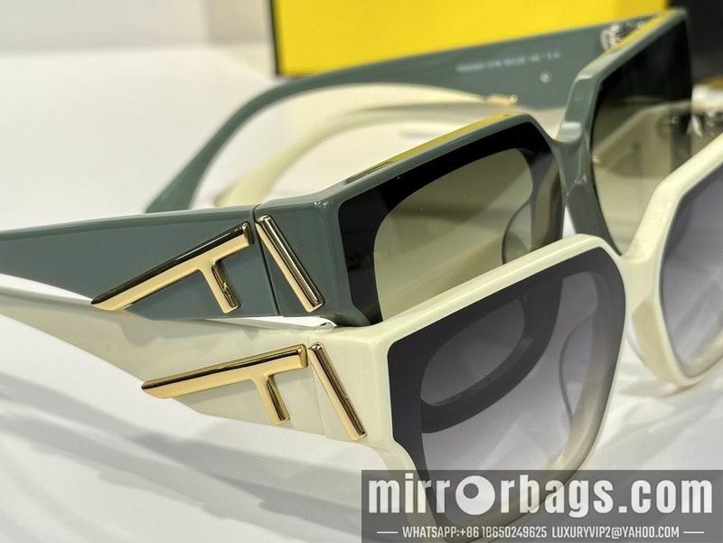 Fendi Glasses smh124
