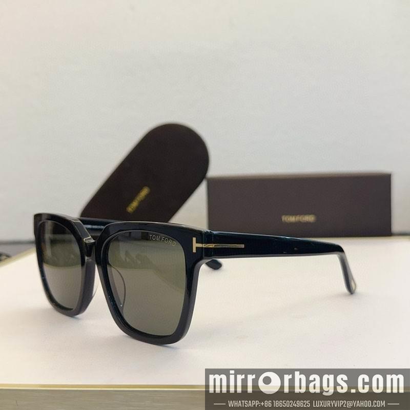 Tom Ford Glasses smx144