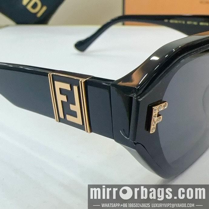 Fendi Glasses smh09