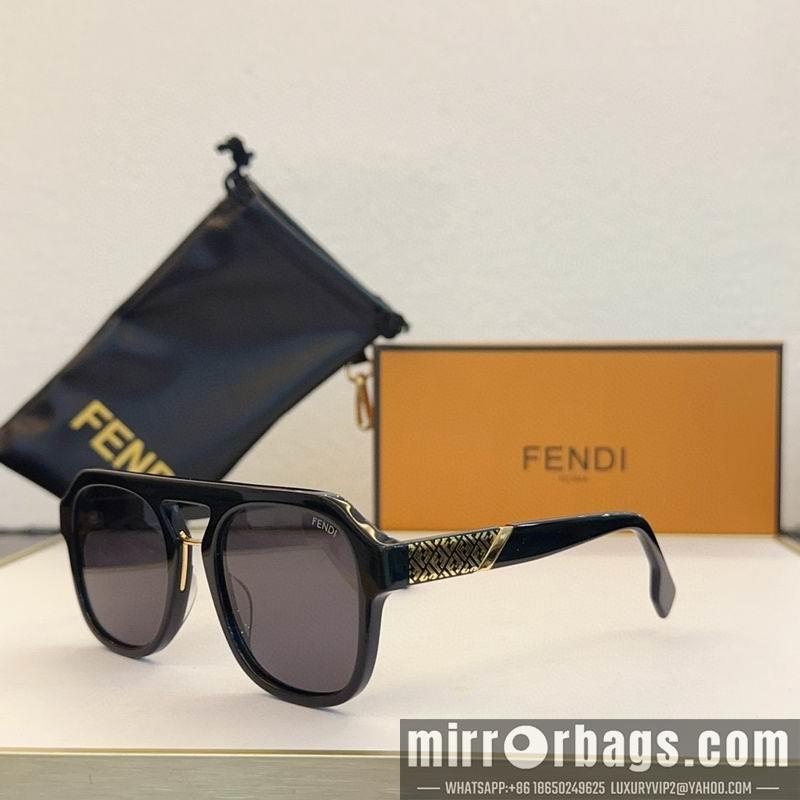 Fendi Glasses smx142
