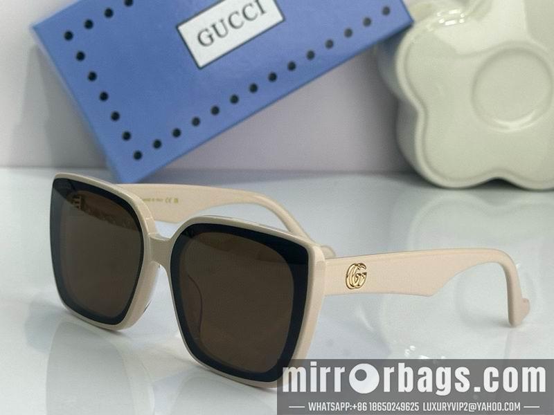 Gucci Glasses smx83
