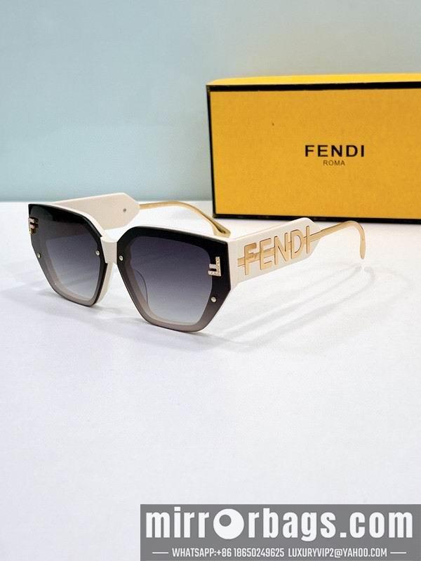 Fendi Glasses smh44