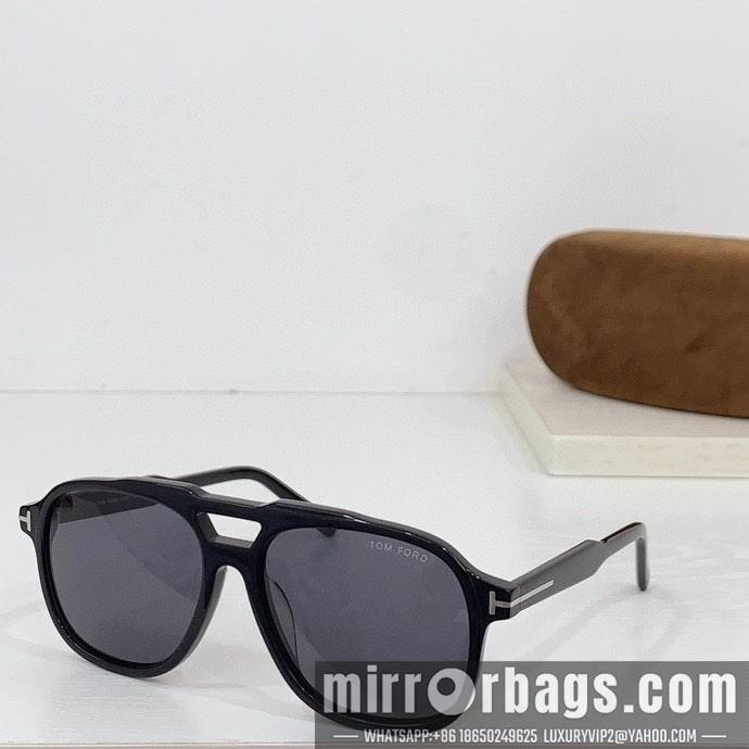Tom Ford Glasses smx169