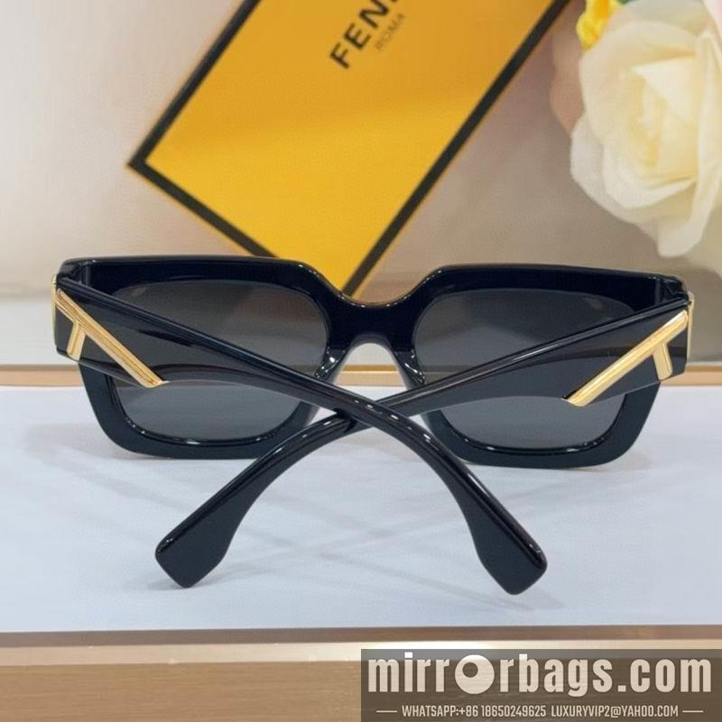 Fendi Glasses smh111