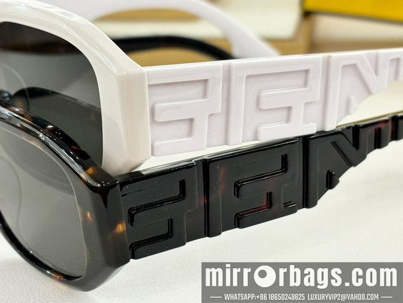 Fendi Glasses smx105