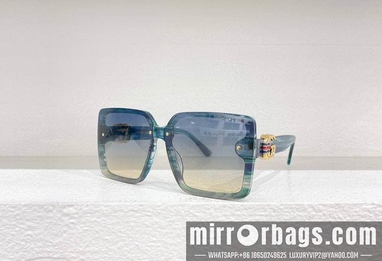 Gucci Glasses smx101