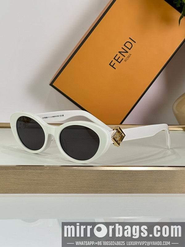 Fendi Glasses smh72