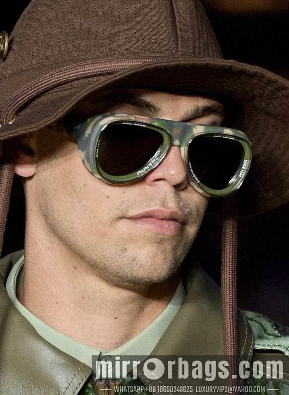 LV Glasses smr58