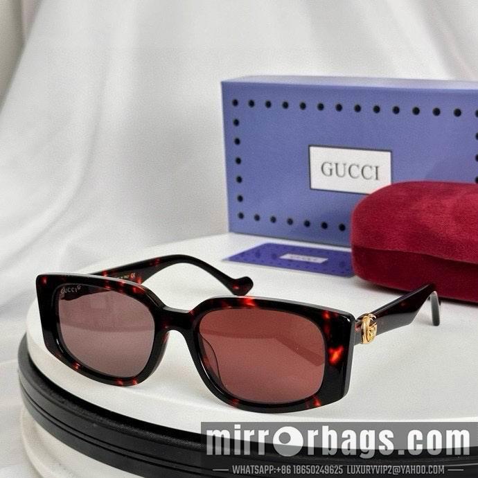Gucci Glasses smx212