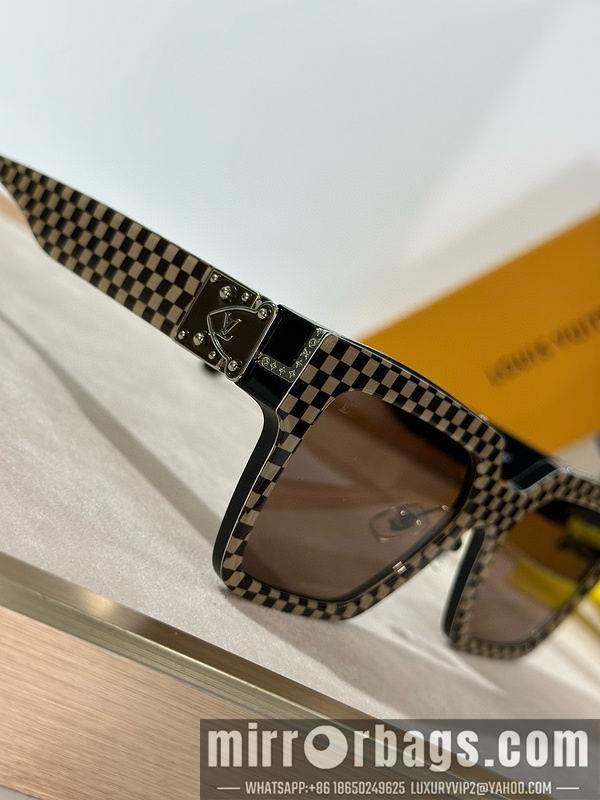 LV Glasses smx126