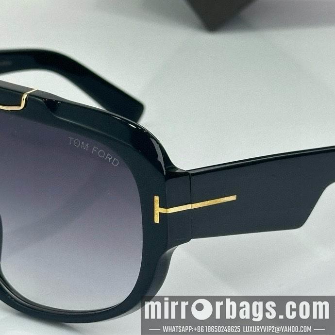 Tom Ford Glasses smx156
