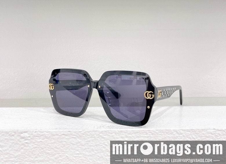 Gucci Glasses smx102