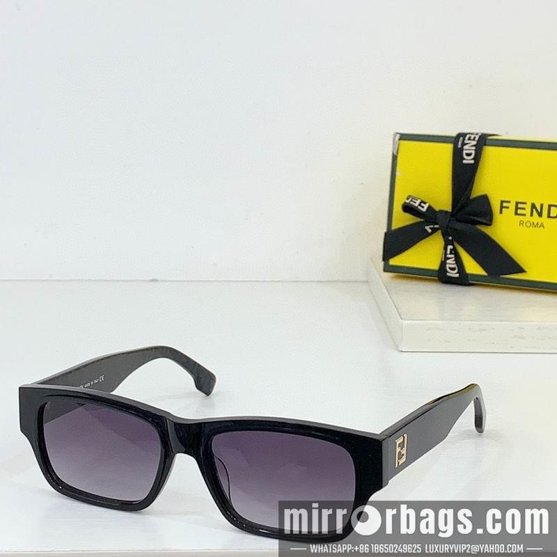 Fendi Glasses smh80