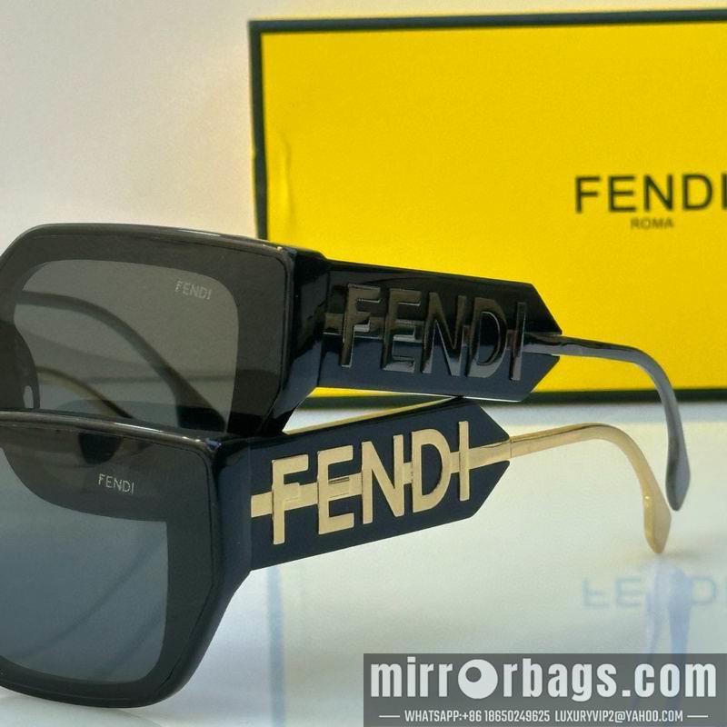 Fendi Glasses smx56