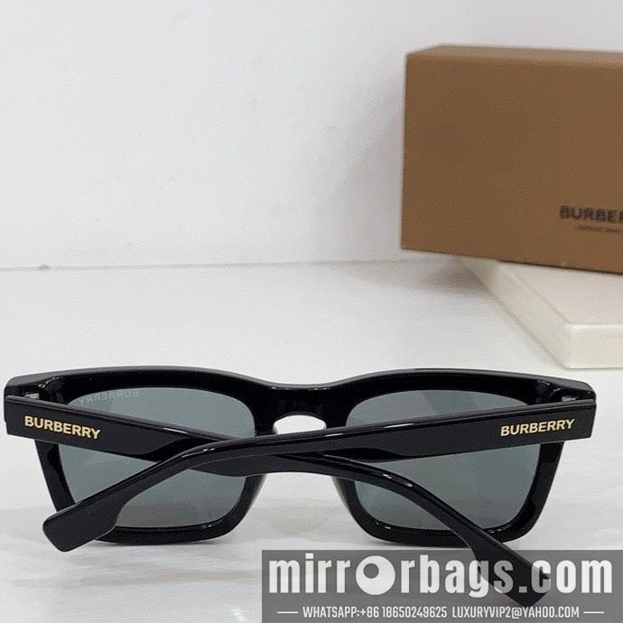 Burberry Glasses smx81