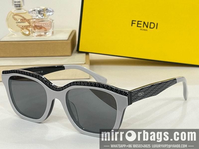 Fendi Glasses smx81