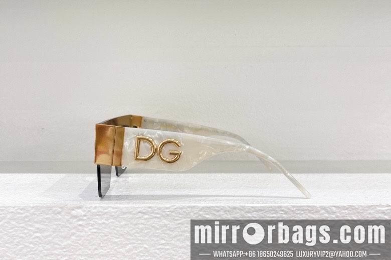 DG Glasses 010212