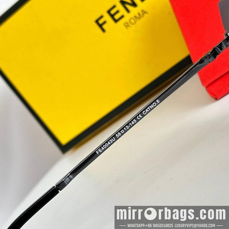 Fendi Glasses smx121