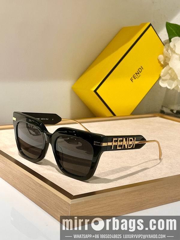 Fendi Glasses smx111