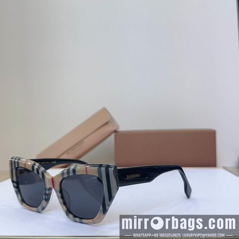 Burberry Glasses smr43