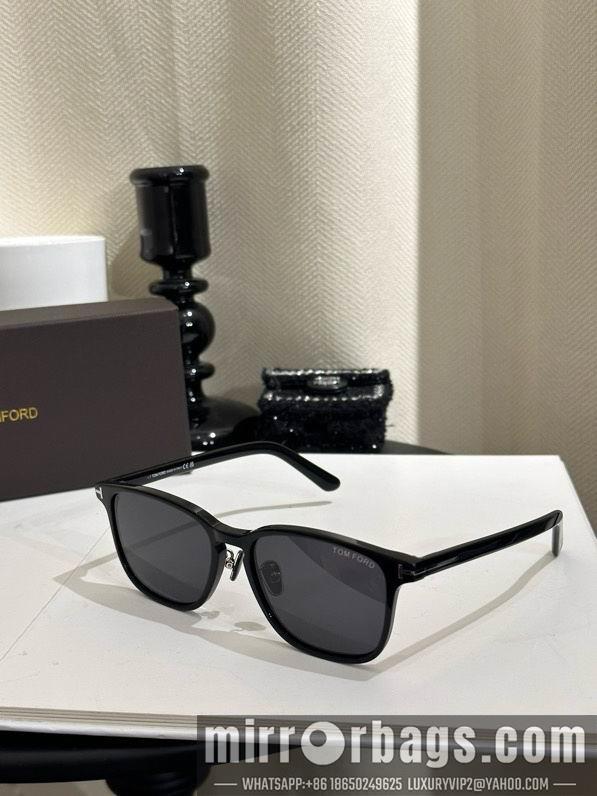 Tom Ford Glasses smx111