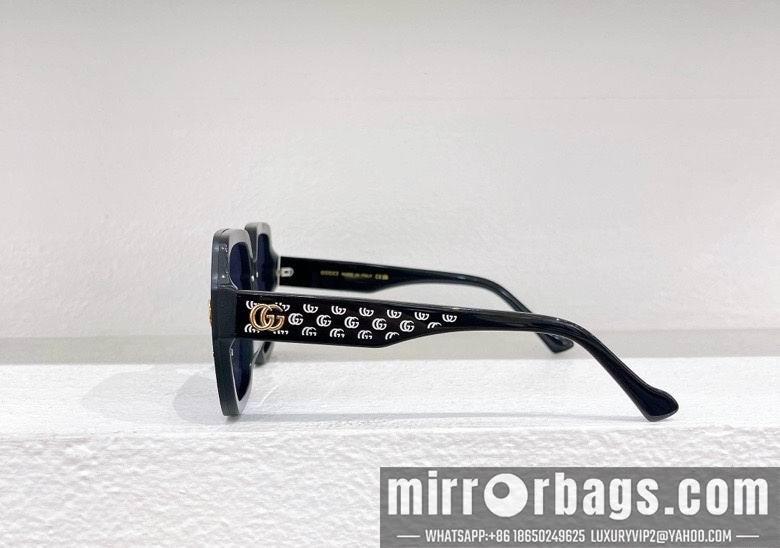 Gucci Glasses smx102
