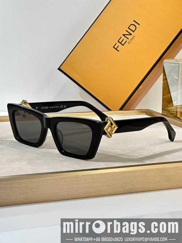 Fendi Glasses smh75