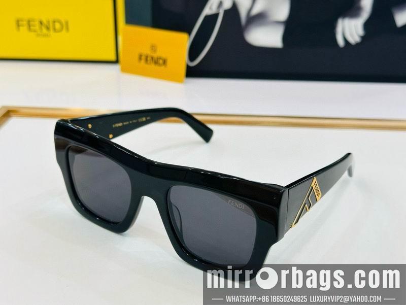 Fendi Glasses smx120