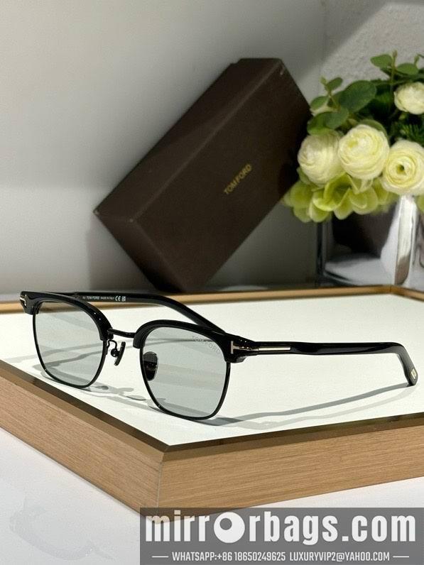 Tom Ford Glasses smx162