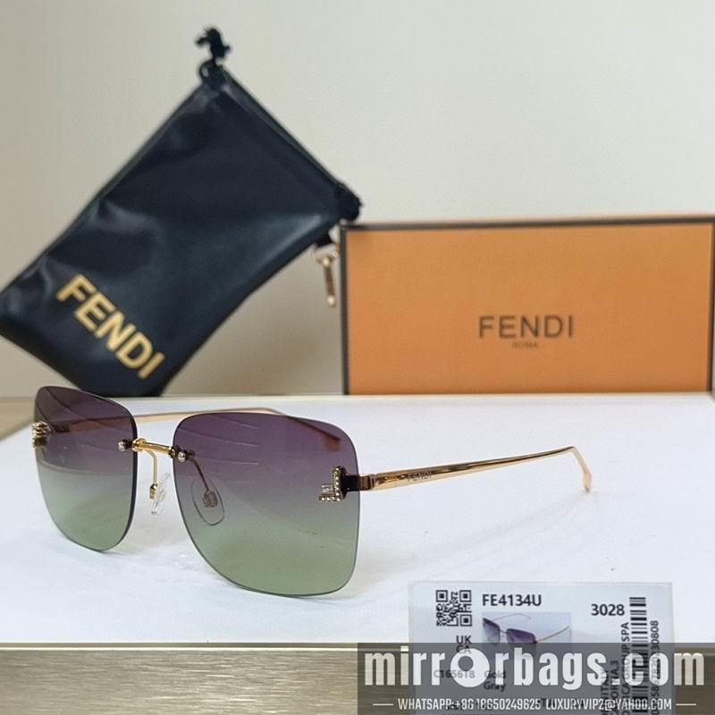 Fendi Glasses smh51