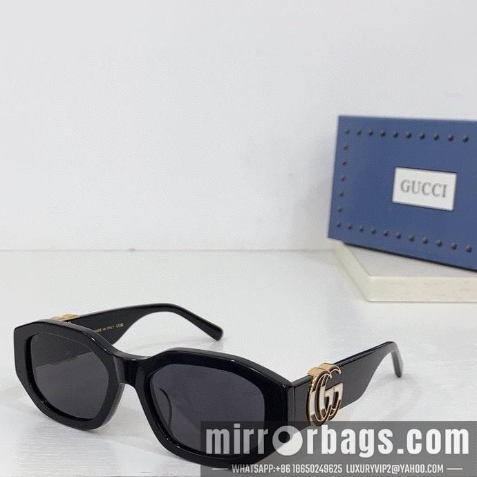 Gucci Glasses smx210