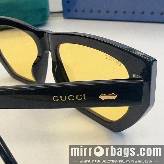 Gucci Glasses smx121