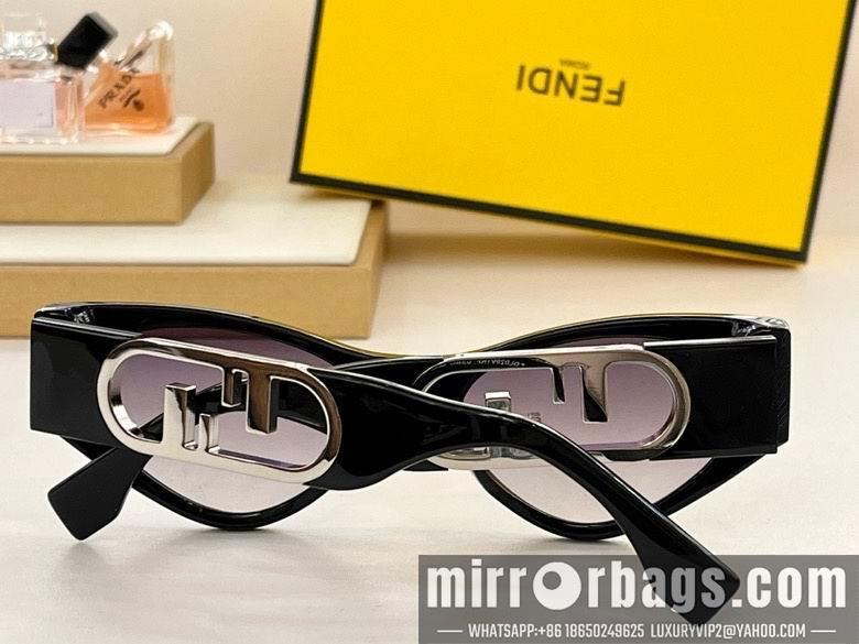 Fendi Glasses smx89