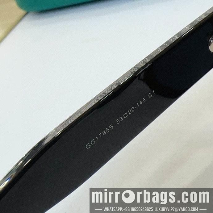 Gucci Glasses smr26
